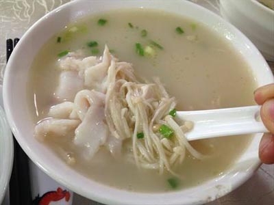 金針滾鯇魚(yú)片湯